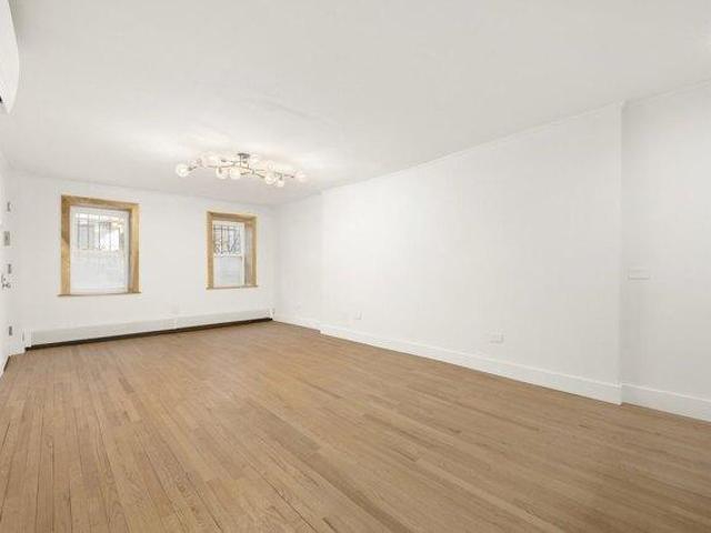 Condo for sale in Arverne, New York
