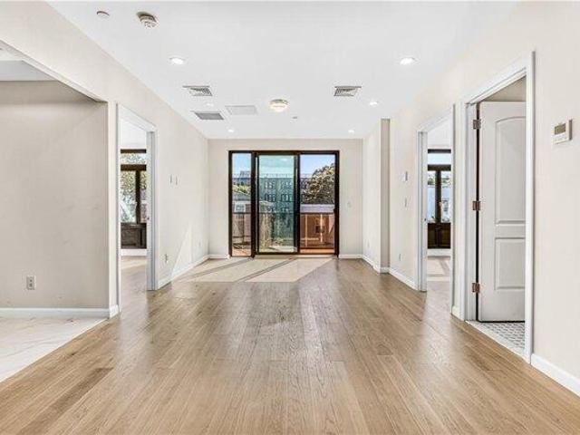Condo for sale in Brooklyn, New York