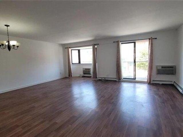 Condo for sale in Arverne, New York