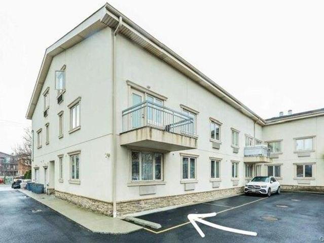 Condo for sale in Arverne, New York
