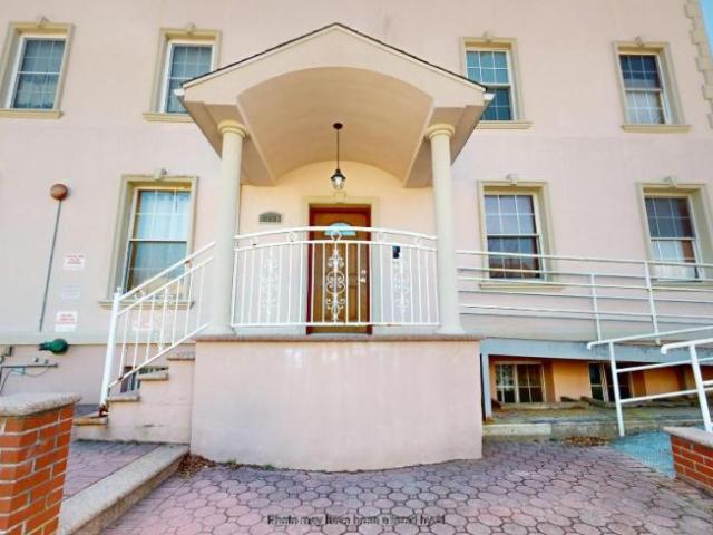 Condo for sale in Arverne, New York
