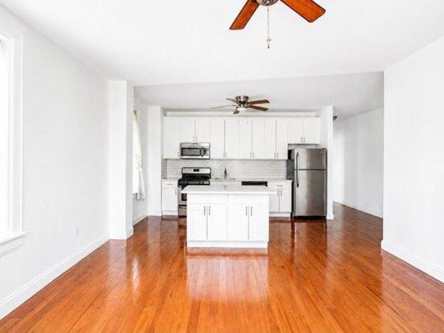 Condo for sale in Arverne, New York