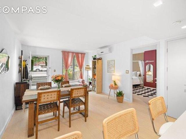 Condo for sale in Arverne, New York