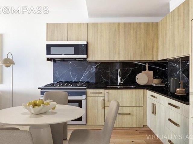 Condo for sale in Arverne, New York