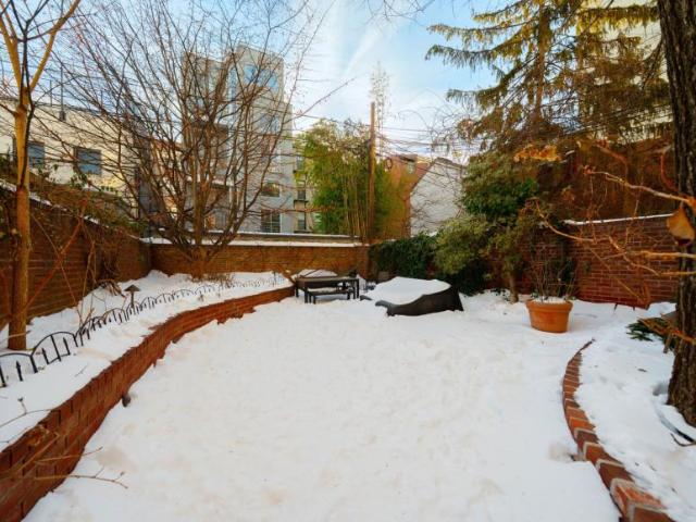 Condo for sale in Arverne, New York