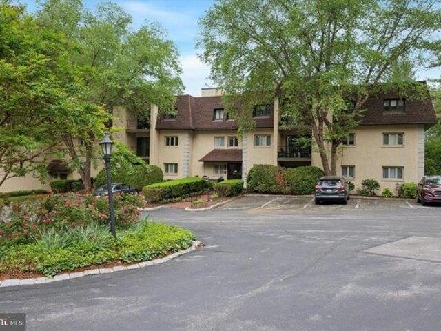 Condo for sale in Bryn Mawr