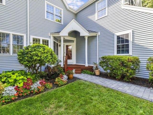 Condo for sale in Arborwood Condominiums, Burlington