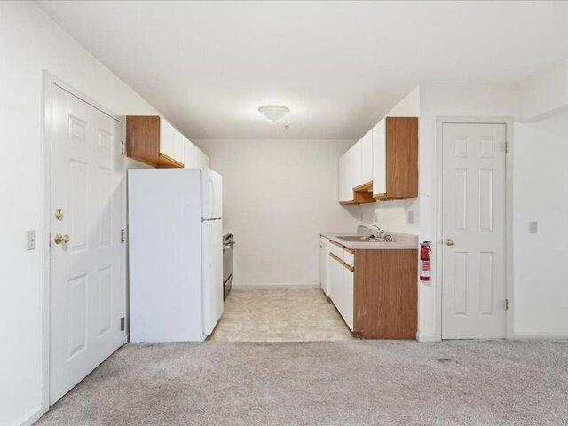 Condo for sale in Riverside, Burlington