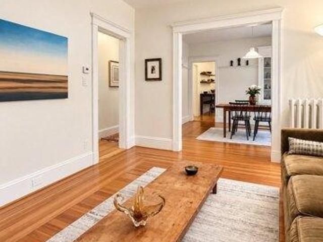 Condo for sale in Huron Village, Cambridge