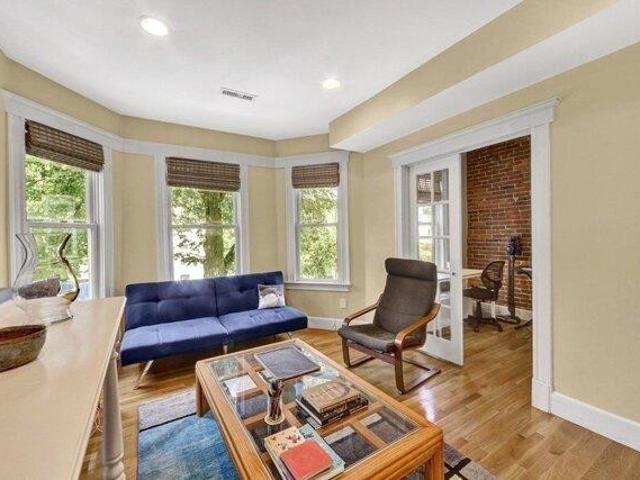 Condo for sale in Riverside, Cambridge