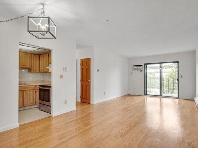 Condo for sale in Cambridge, Middlesex County