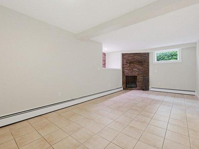 Condo for sale in Strawberry Hill, Cambridge