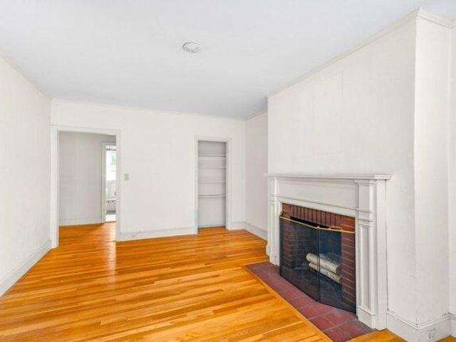 Condo for sale in Avon Hill, Cambridge