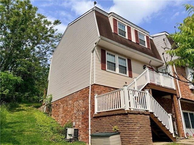 Condo for sale in Strabane, Pennsylvania
