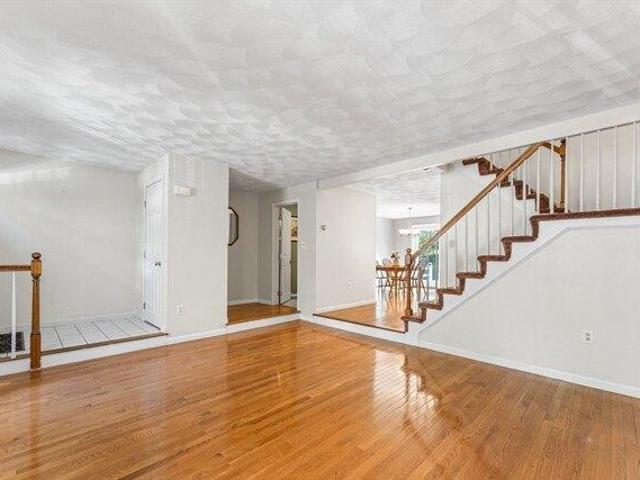 Condo for sale in Chelmsford, Massachusetts
