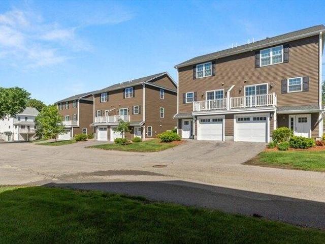 Condo for sale in Chelmsford, Massachusetts