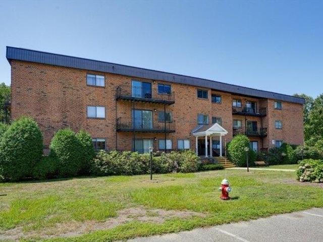 Condo for sale in Chelmsford, Massachusetts