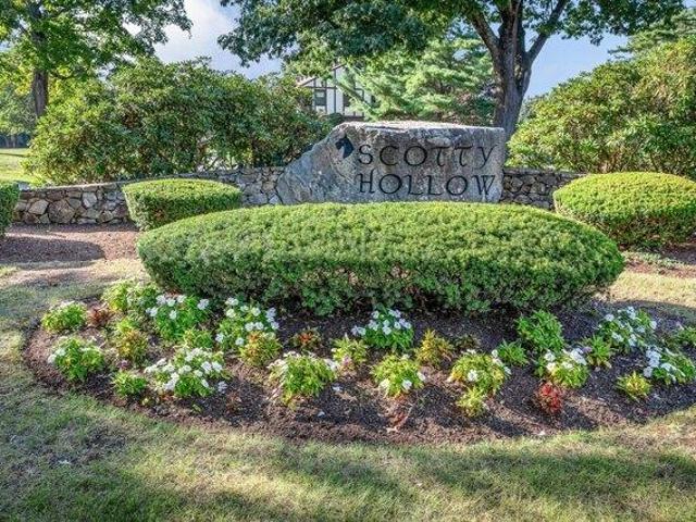 Condo for sale in Chelmsford, Massachusetts