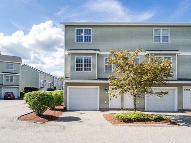 Condo for sale in Chelmsford, Massachusetts