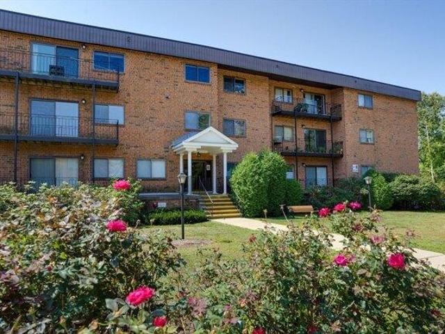 Condo for sale in Chelmsford, Massachusetts