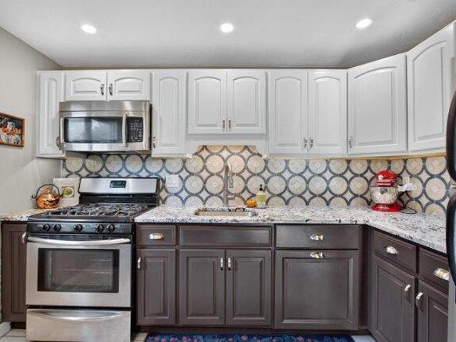 Condo for sale in Chelmsford, Massachusetts