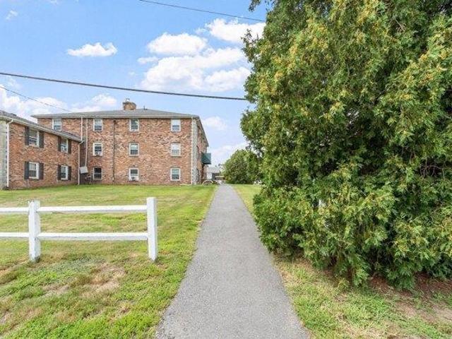 Condo for sale in Chelmsford, Massachusetts