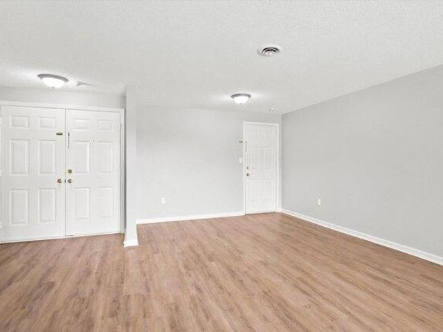 Condo for sale in Chelmsford, Middlesex County
