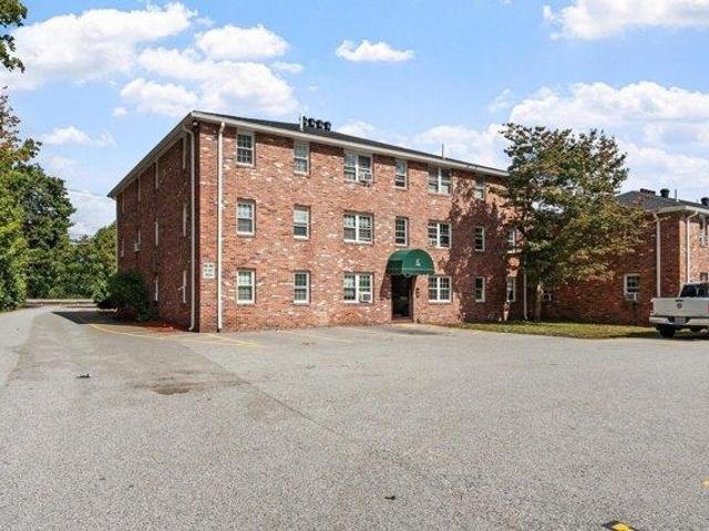 Condo for sale in Chelmsford, Middlesex County