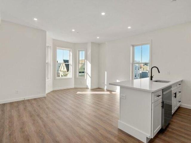 Condo for sale in Chelsea, Massachusetts