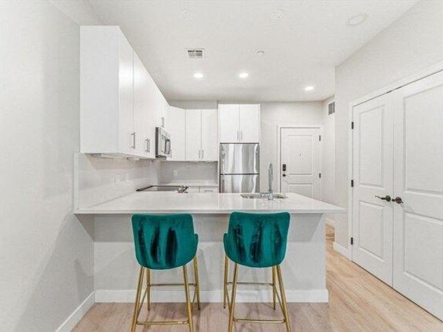 Condo for sale in Chelsea, Massachusetts