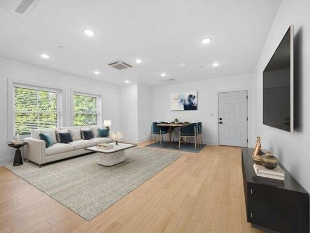 Condo for sale in Chelsea, Massachusetts