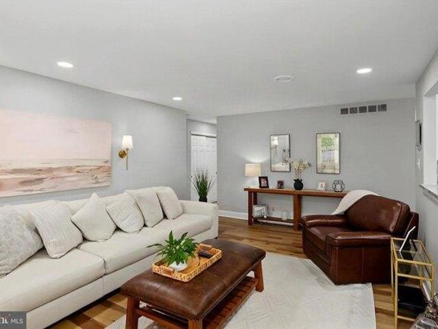 Condo for sale in Cherry Hill, New Jersey