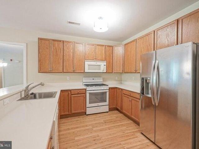 Condo for sale in Garden State Park — Plaza Grande, Cherry Hill Township