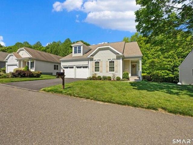 Condo for sale in Cheshire, Connecticut