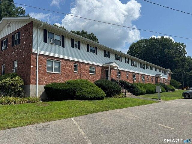 Condo for sale in Cheshire, Connecticut