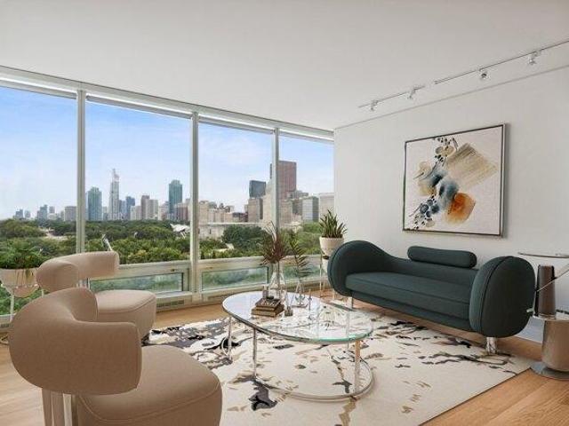 Condo for sale in Chicago, Illinois