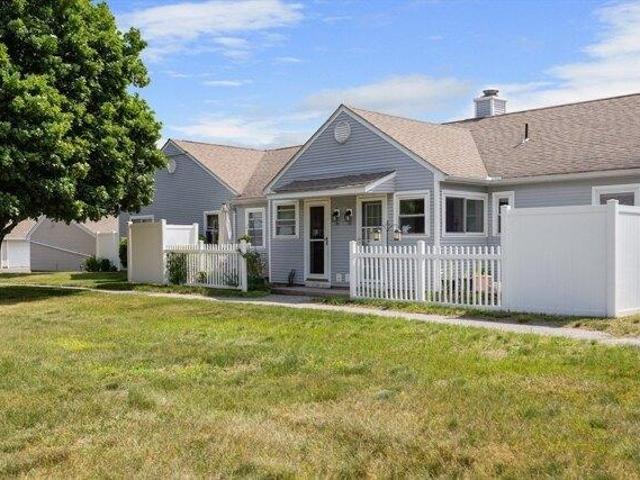 Condo for sale in Hampden, Massachusetts