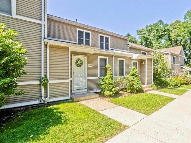Condo for sale in Chicopee, Hampden County