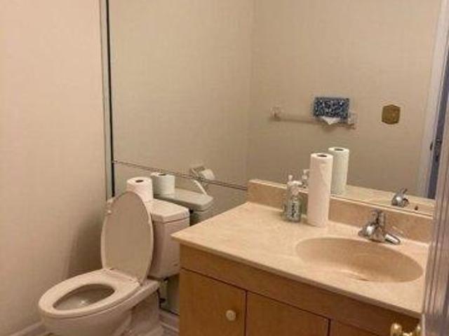 Condo for sale in Clark, New Jersey