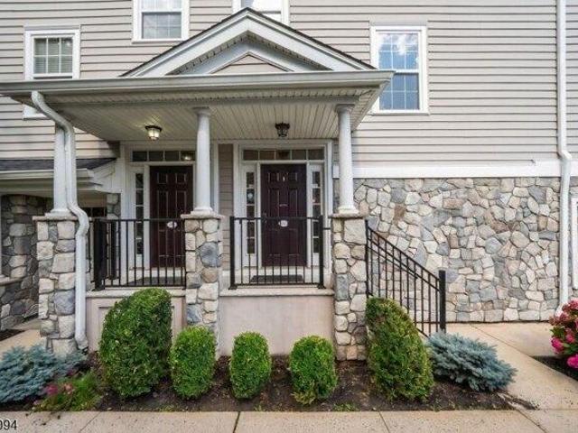 Condo for sale in Passaic, New Jersey