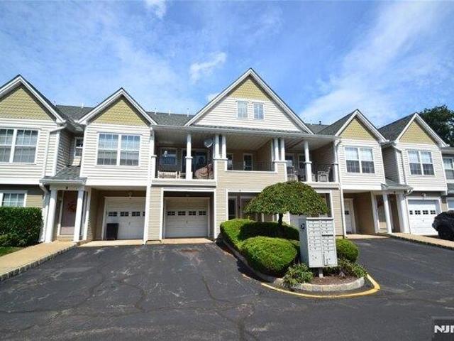 Condo for sale in Passaic, New Jersey