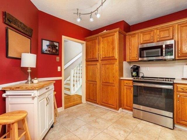 Condo for sale in Clinton, Massachusetts