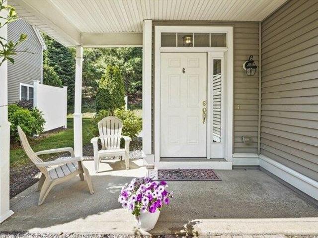 Condo for sale in Clinton, Massachusetts