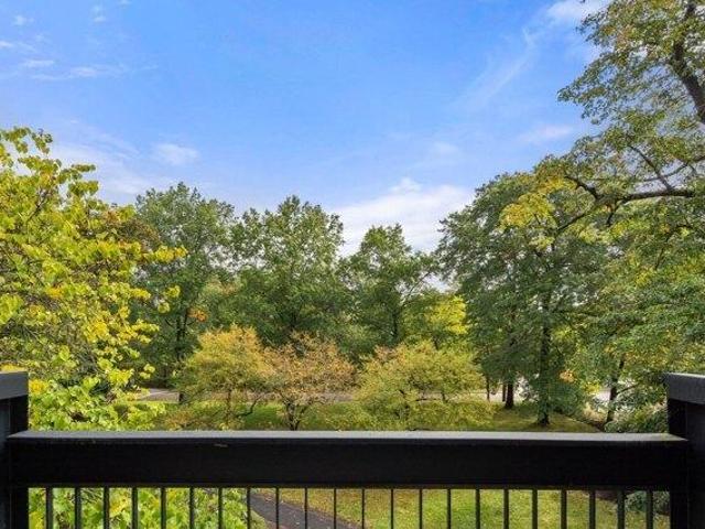 Condo for sale in Concord, Middlesex County