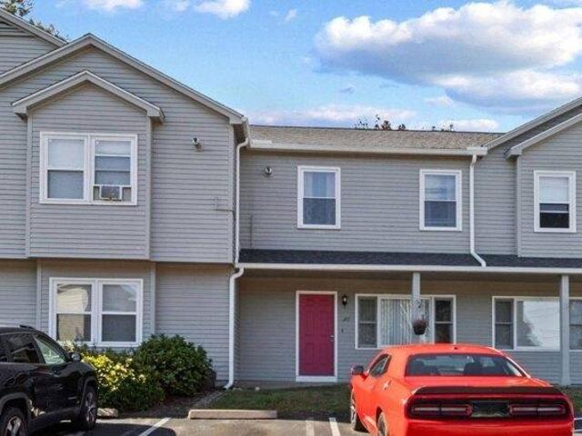 Condo for sale in Cranston, Rhode Island