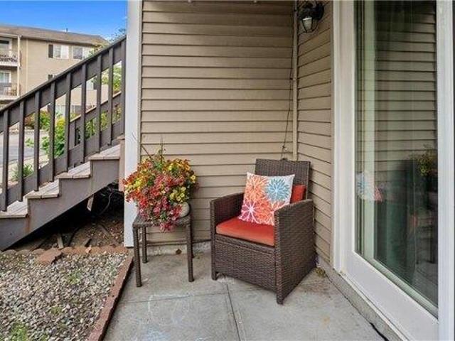 Condo for sale in Cranston, Rhode Island