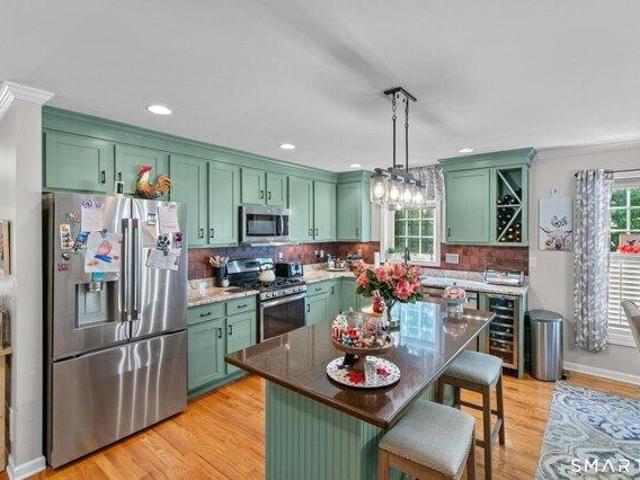 Condo for sale in Cromwell, Connecticut