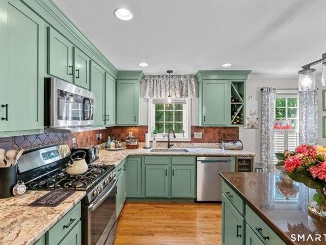 Condo for sale in Mystique Lane, Cromwell