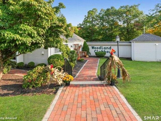 Condo for sale in Woodland Heights, Cromwell