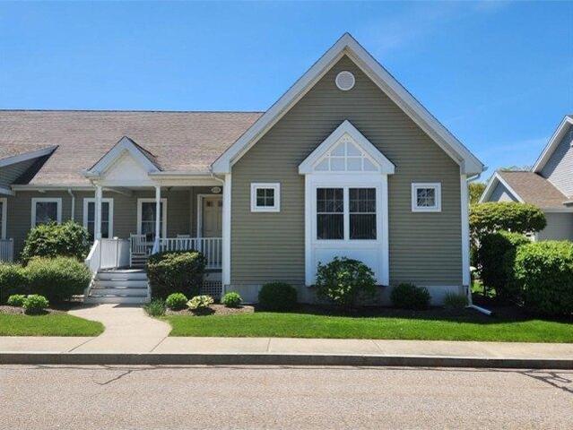 Condo for sale in Cumberland, Rhode Island